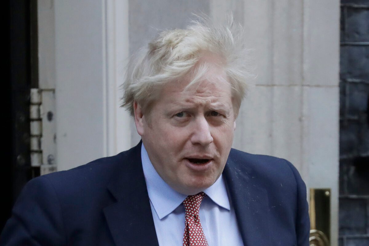 El primer ministro británico Johnson da positivo por coronavirus