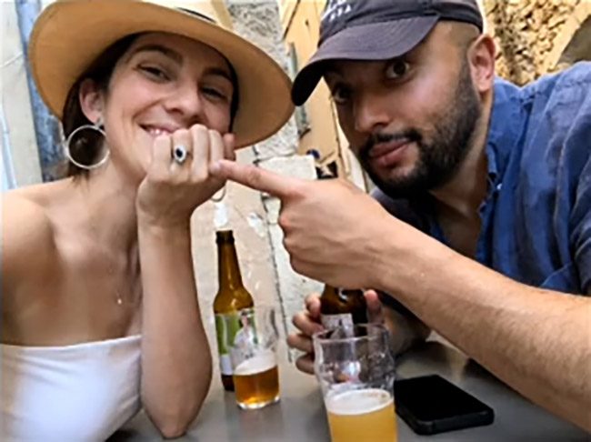 Un video de avance de la propuesta de compromiso de boda de Star Wars en TikTok resultó en la respuesta de sí.