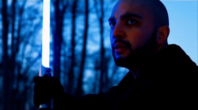 Un video de avance de la propuesta de compromiso de boda de Star Wars en TikTok resultó en la respuesta de sí.