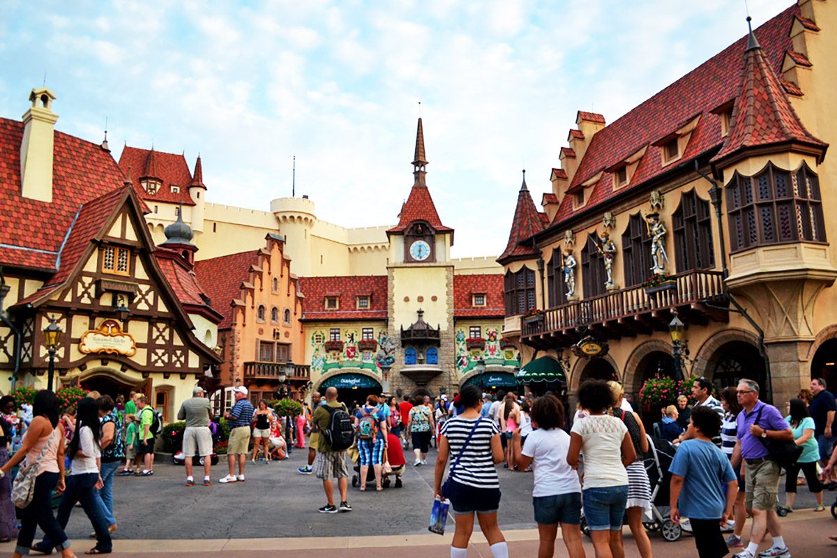 Walt Disney World Resort no anunció un pabellón ucraniano en EPCOT para Ucrania porque la historia original era una sátira.