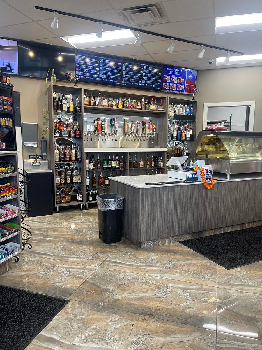 Una publicación de Reddit afirmó que una imagen mostraba una estación de servicio con una barra llena adentro y resultó ser un Shell en Morrow o Maineville, Ohio.