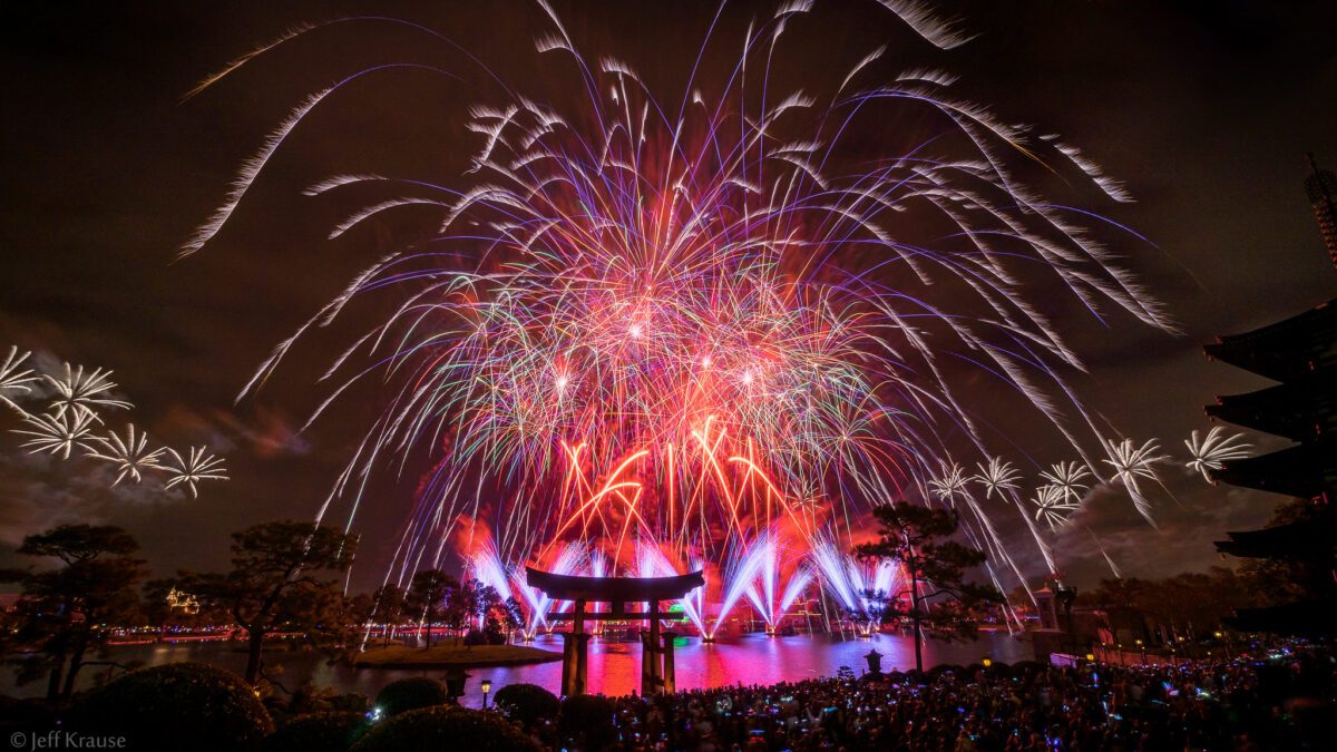Walt Disney World Resort no anunció un pabellón ucraniano en EPCOT para Ucrania porque la historia original era una sátira.