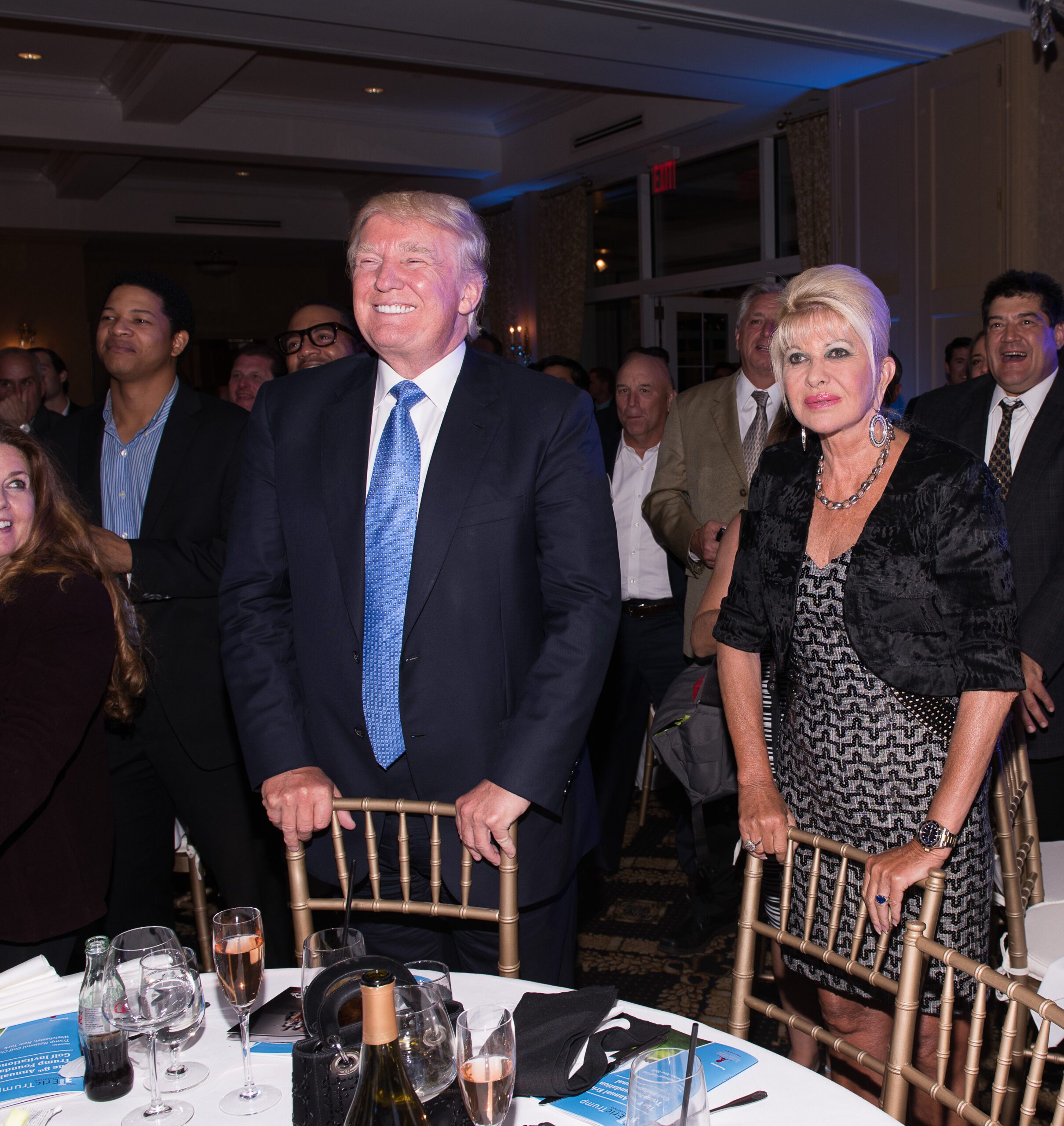 Un rumor sin fundamento dice que Ivana Trump fue incinerada y que su ataúd estaba lleno de documentos clasificados y de alto secreto.