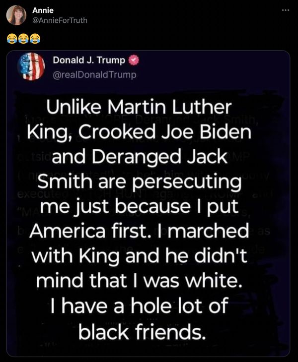 Una supuesta captura de pantalla de una supuesta publicación del expresidente estadounidense Donald Trump afirmaba que una vez marchó con MLK Jr.