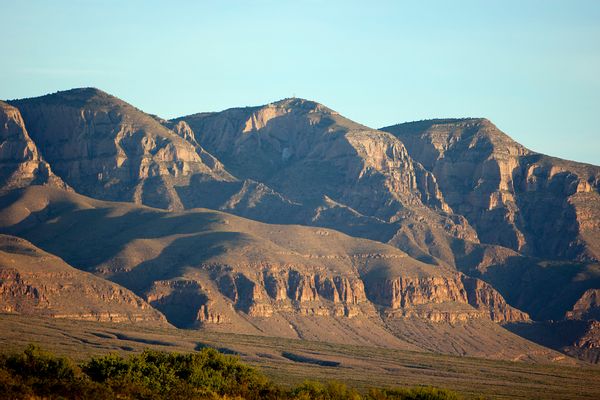 Terreno en la cordillera Sierra Diablo propiedad del fundador de Amazon.com, Jeff Bezos