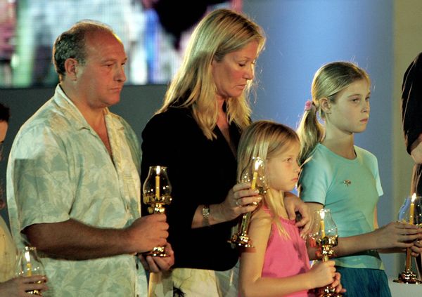 A una niña de 10 años llamada Tilly Smith que implementó el pensamiento rápido se le atribuye haber advertido a sus padres y así salvar la vida de cientos de personas en una playa de la isla de Phuket en Tailandia durante el tsunami del Océano Índico de 2004.